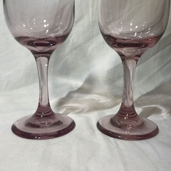 Beautiful purple wine glasses - Picture 5 of 10